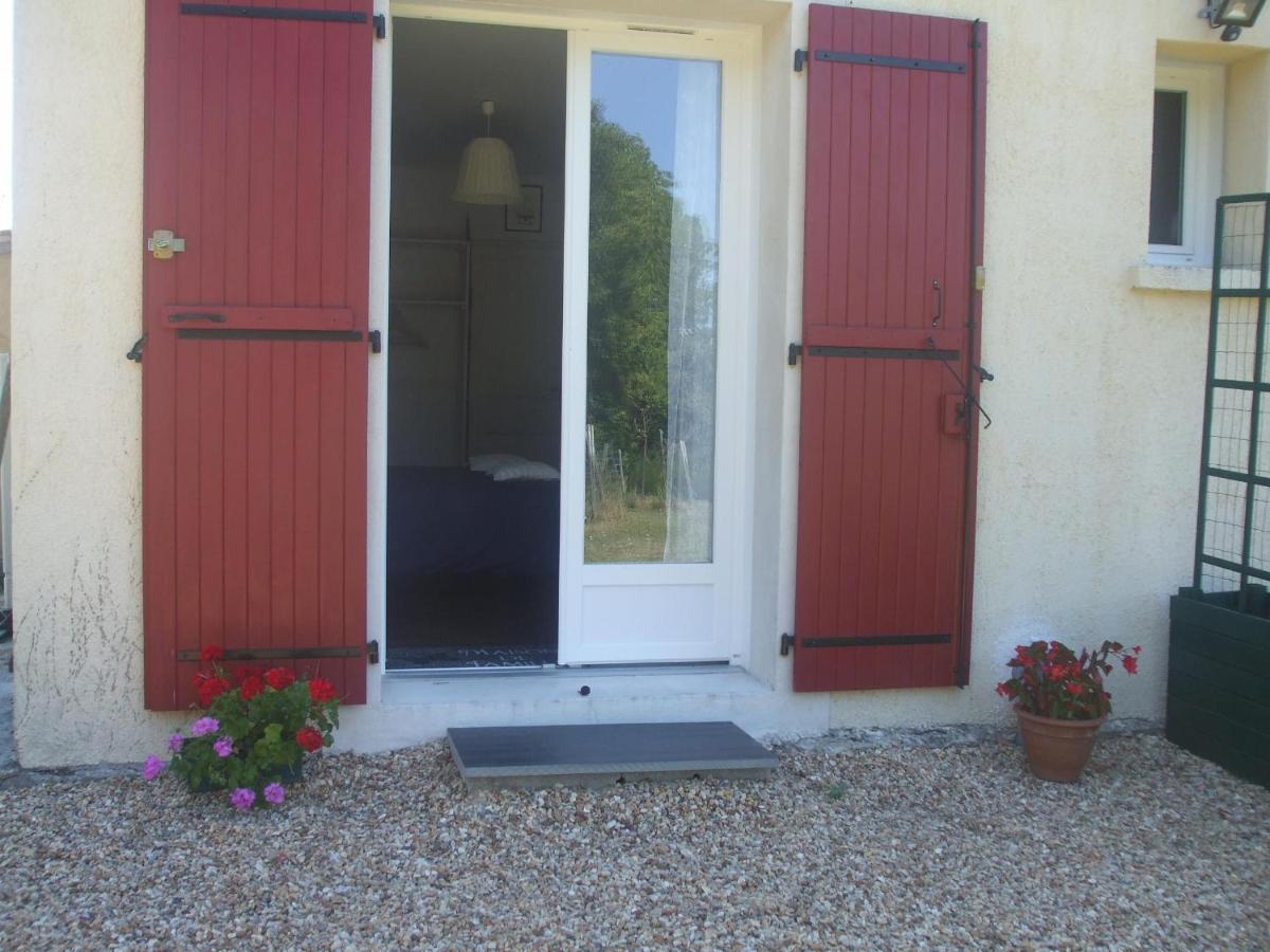 Les Chambres De Beauviel Saint-Jean-dʼEyraud Exterior foto